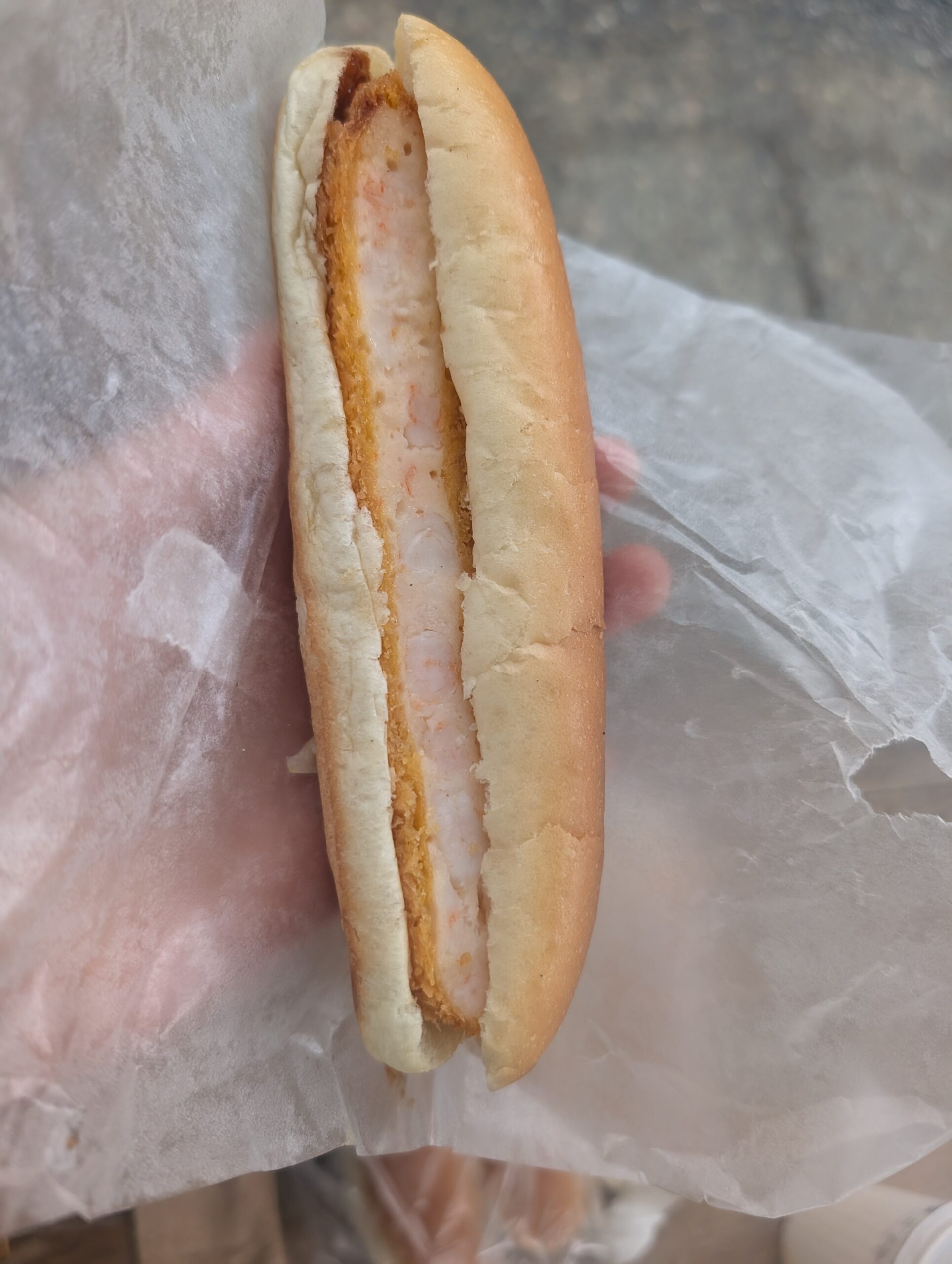 まるき製パンの海老カツ