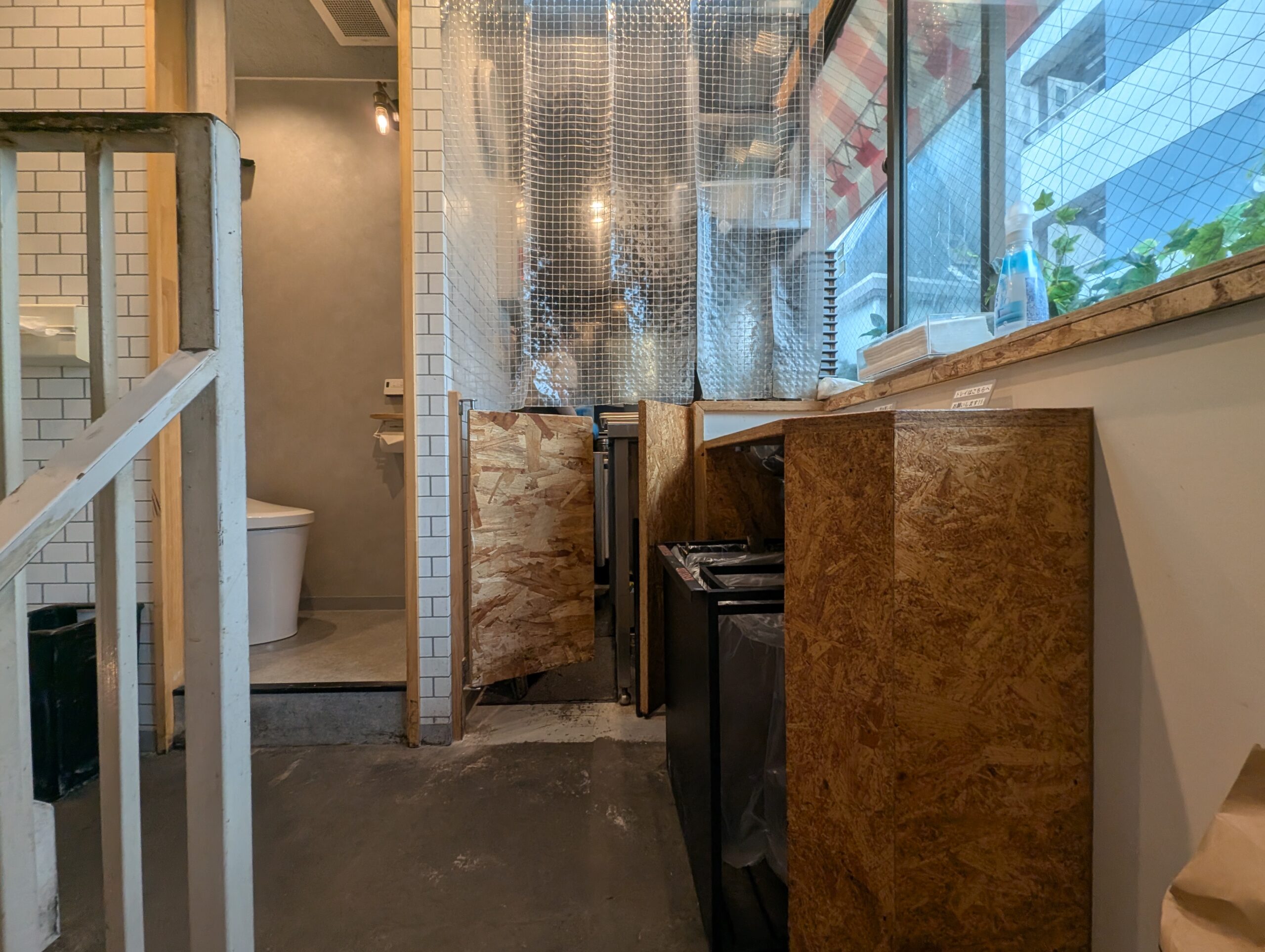 JB's BURGER 代々木の店内トイレ写真