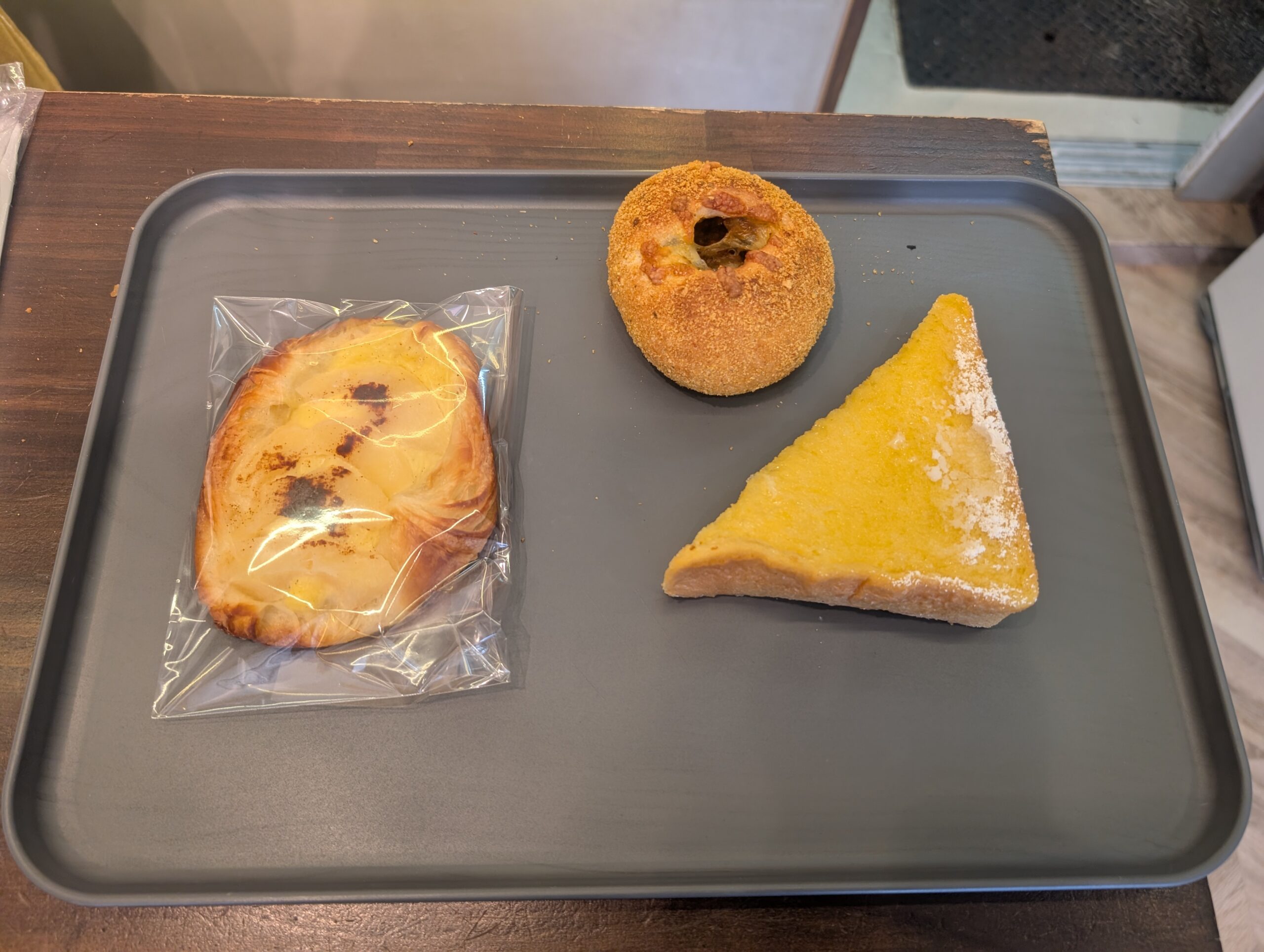 HALU GIORNALE 新高円寺店で購入した3点のパン