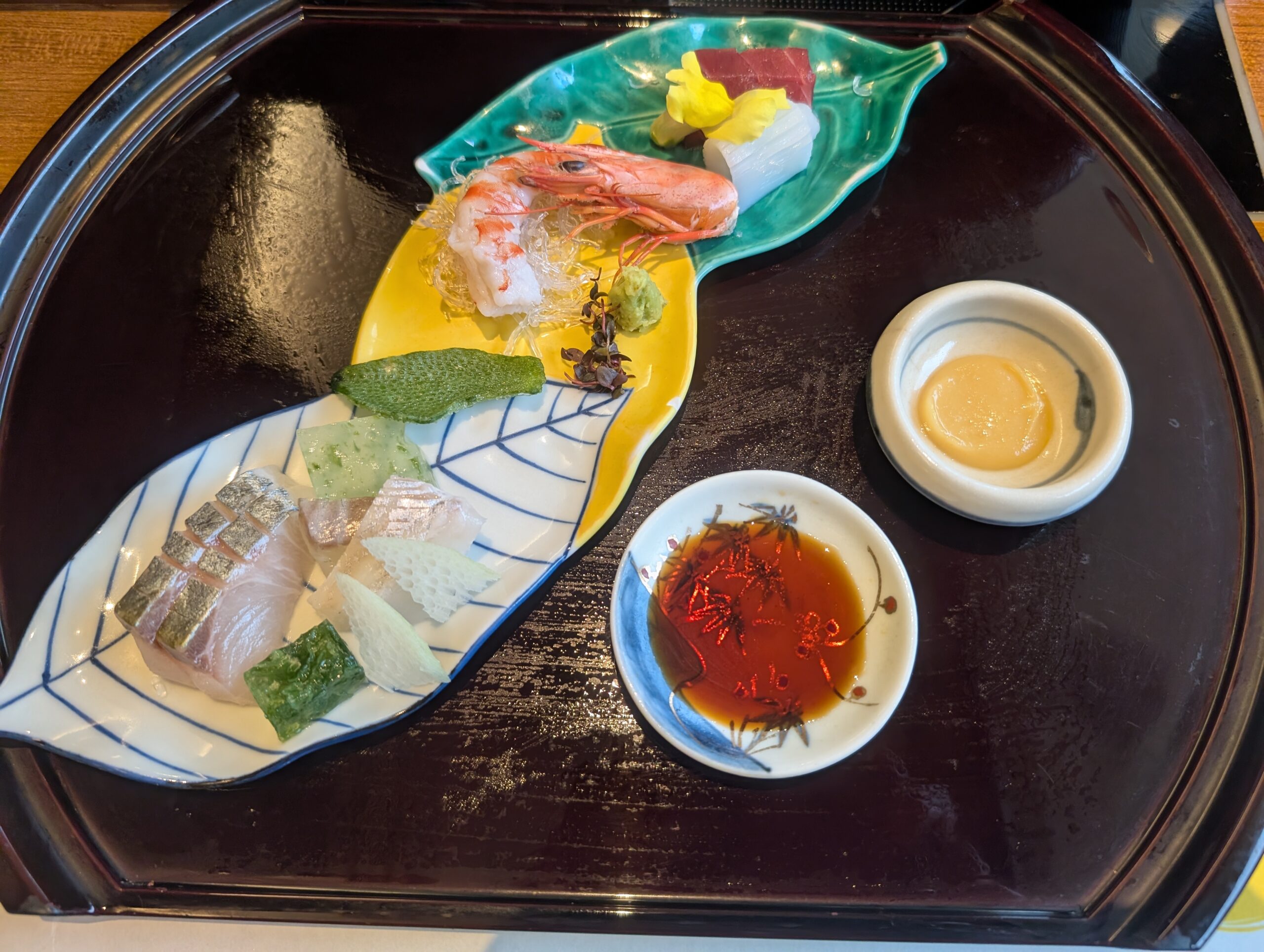 塩の湯温泉 蓮月の夕食で提供されたお刺身