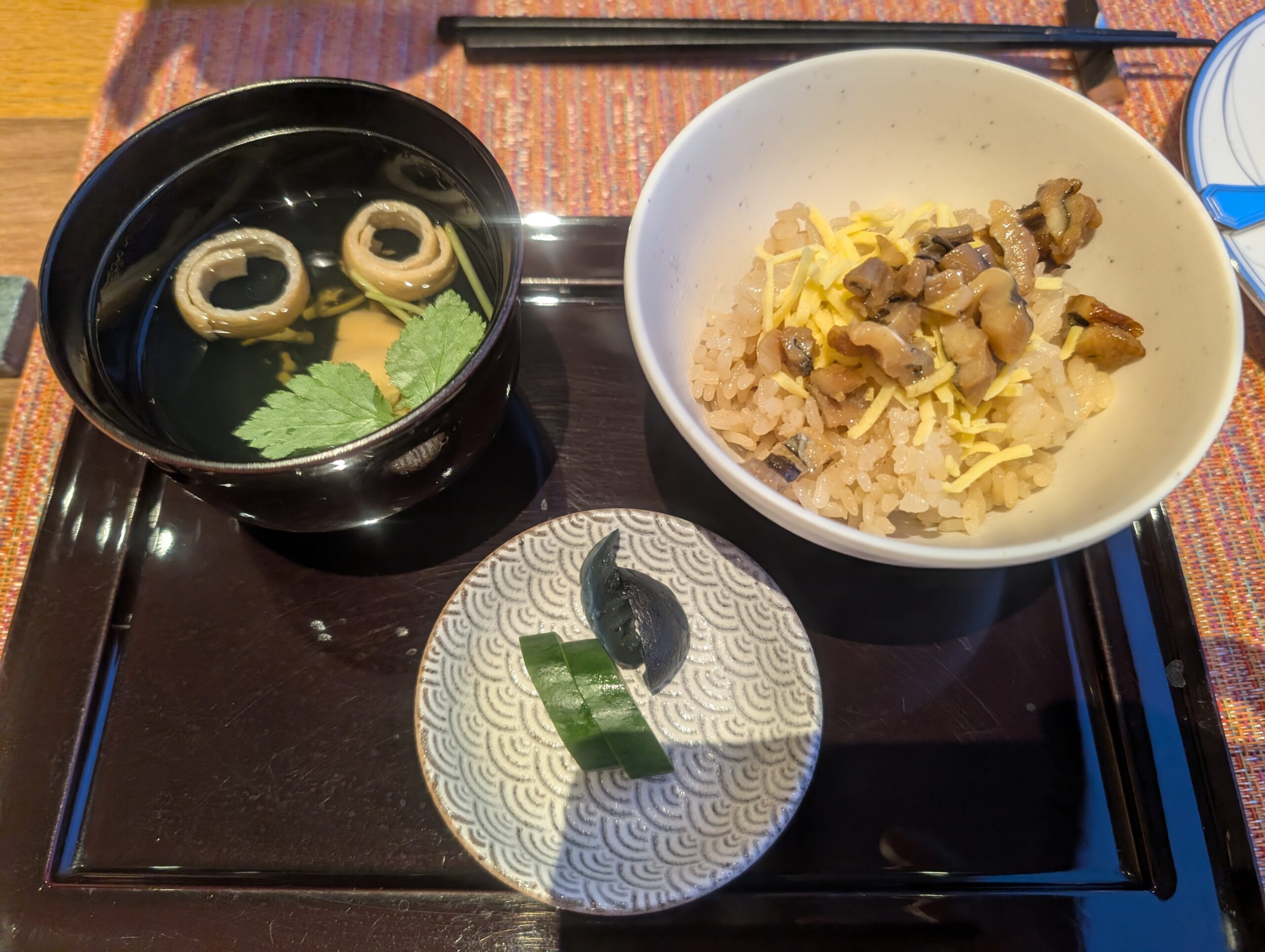 ラビスタ横須賀観音崎テラスの夕食の追加メニュー穴子ご飯