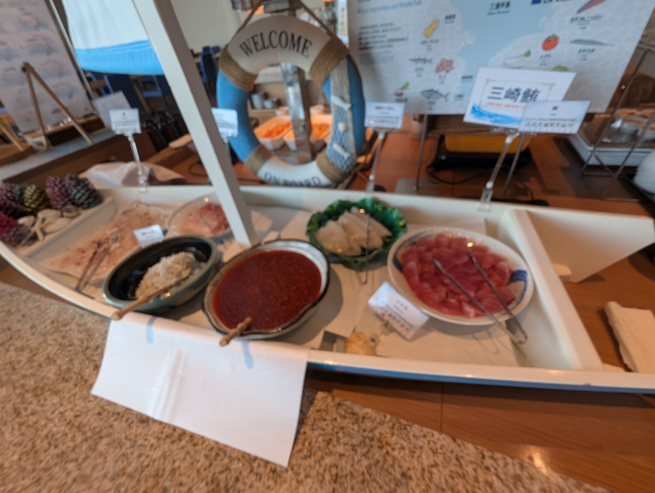 ラビスタ横須賀観音崎テラスの朝食バイキングの温かい料理とおかず